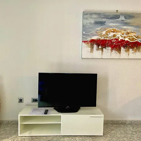 Апартаменты Victoria Court Modern 1 Bed Cristianos Tenerife *