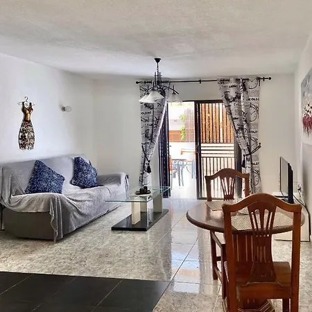 Victoria Court Modern 1 Bed Cristianos Tenerife Апартаменты *