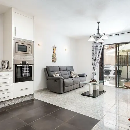 Victoria Court Modern 1 Bed Cristianos Tenerife *