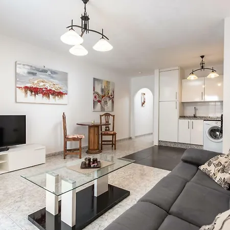 Victoria Court Modern 1 Bed Cristianos Tenerife