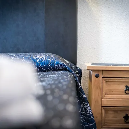 Victoria Court Modern 1 Bed Cristianos Tenerife *