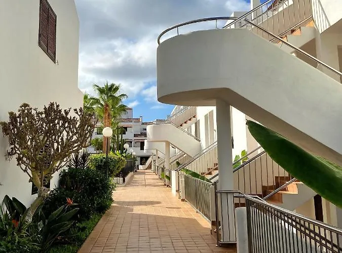 Victoria Court Modern 1 Bed Cristianos Tenerife *